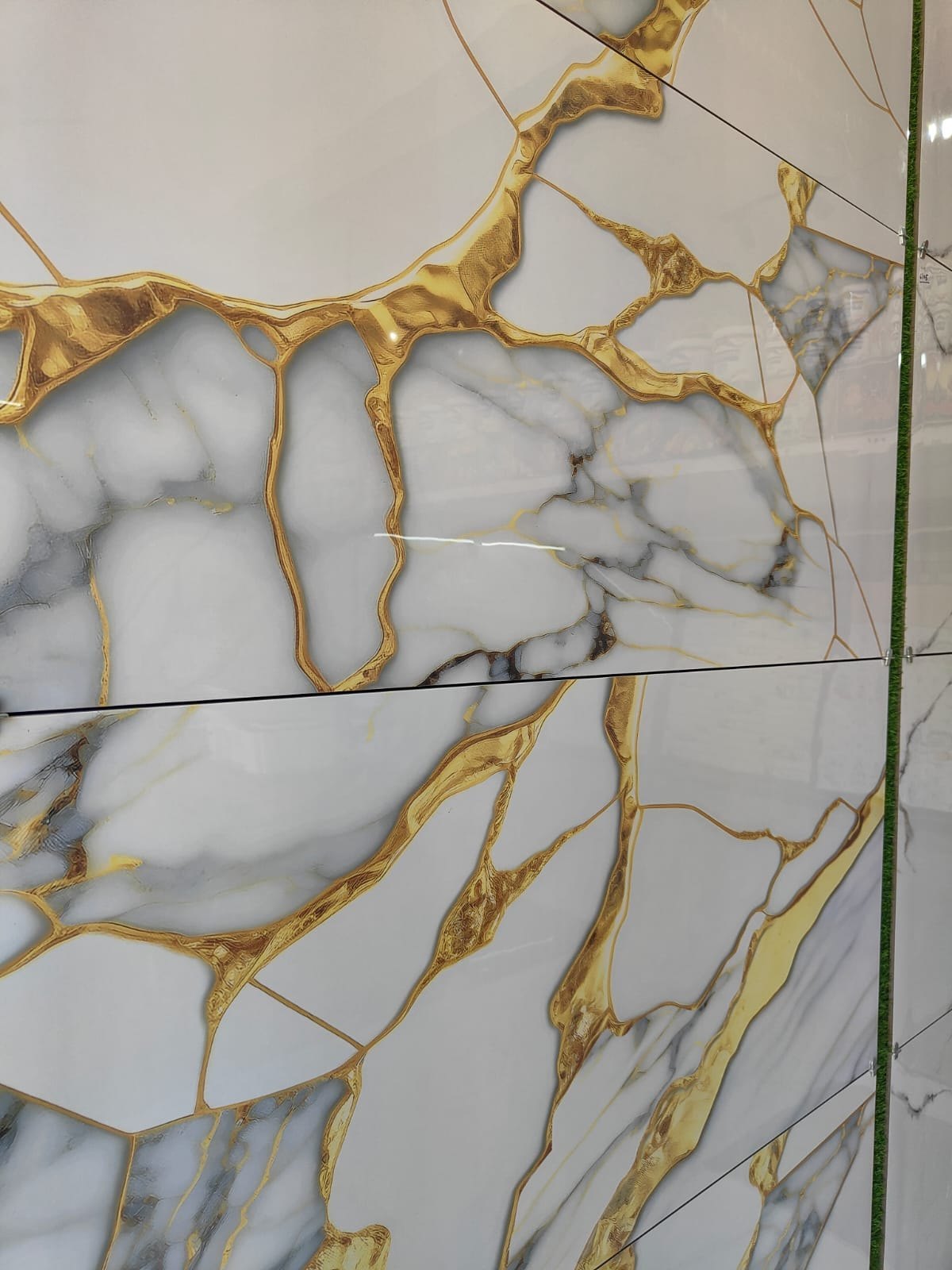 High Glossy Golden Tiles